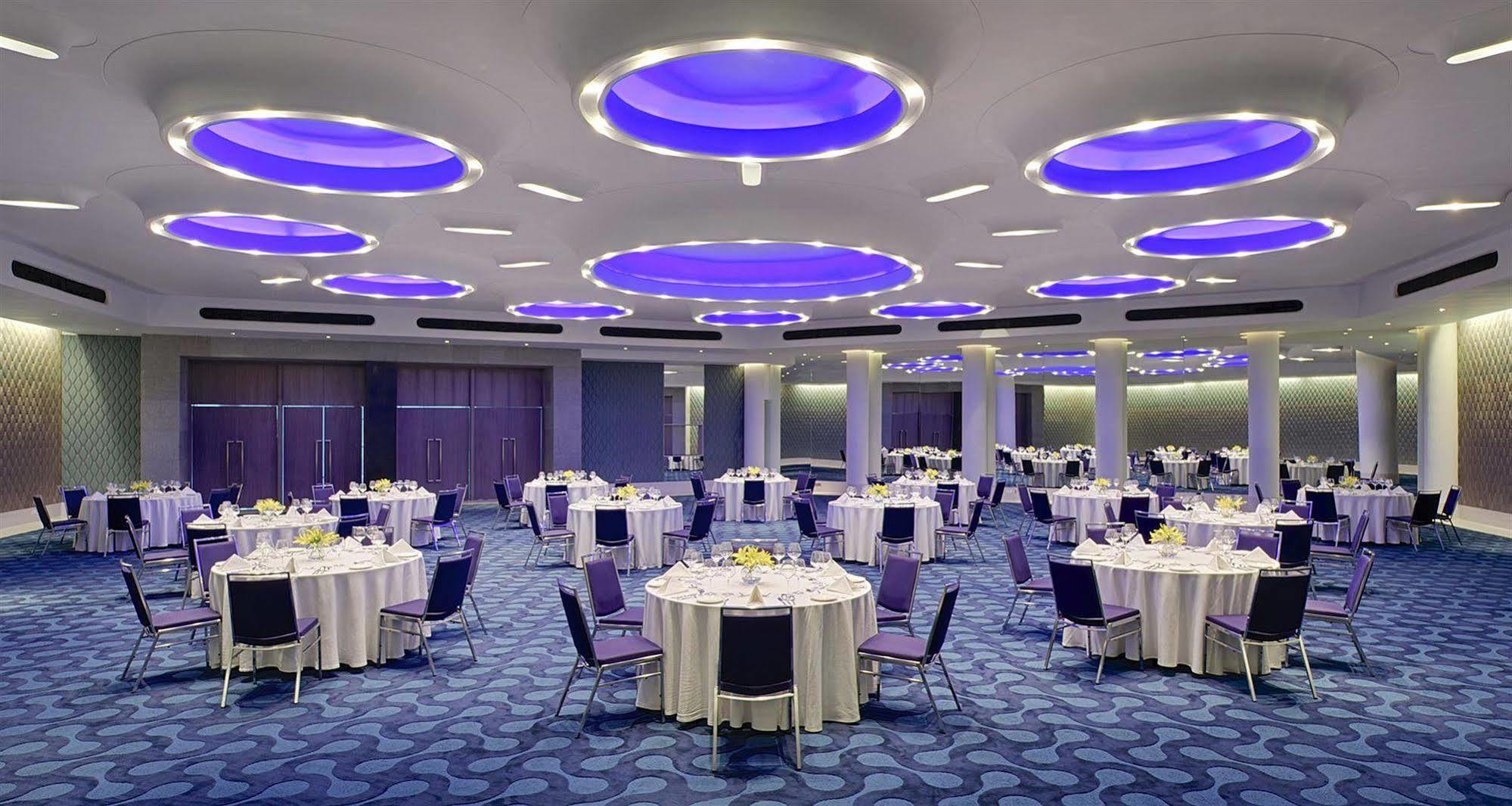Avasa Hotel Hyderabad Exterior foto
